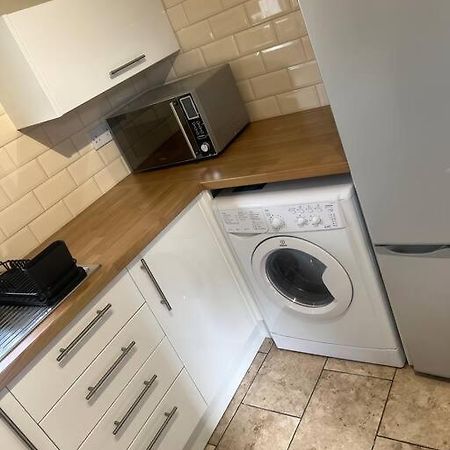 Apartament Large Modern Studio Flat Londyn Zewnętrze zdjęcie