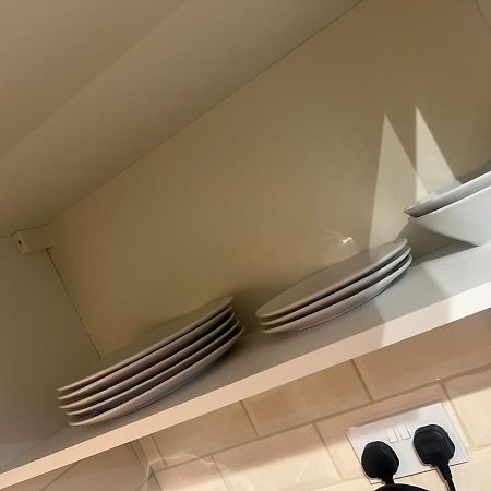 Apartament Large Modern Studio Flat Londyn Zewnętrze zdjęcie