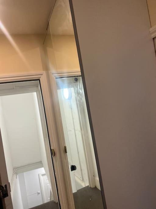 Apartament Large Modern Studio Flat Londyn Zewnętrze zdjęcie