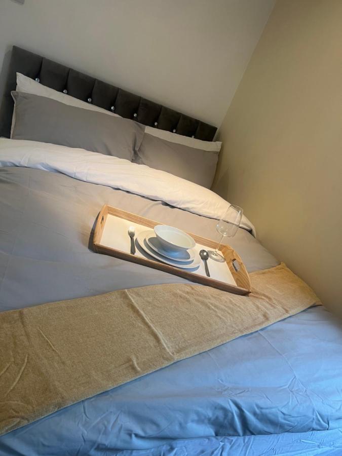 Apartament Large Modern Studio Flat Londyn Zewnętrze zdjęcie