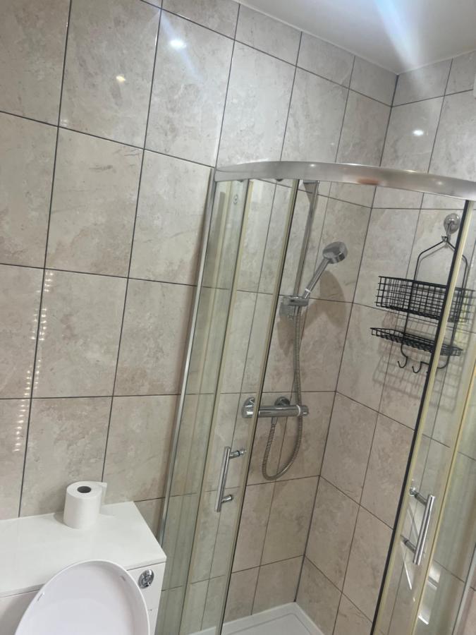 Apartament Large Modern Studio Flat Londyn Zewnętrze zdjęcie